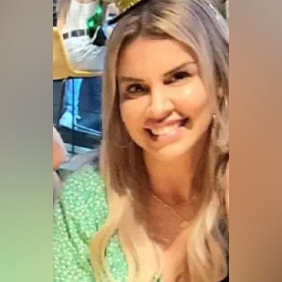 Meet your Posher, Heather - Picture 1 of 1